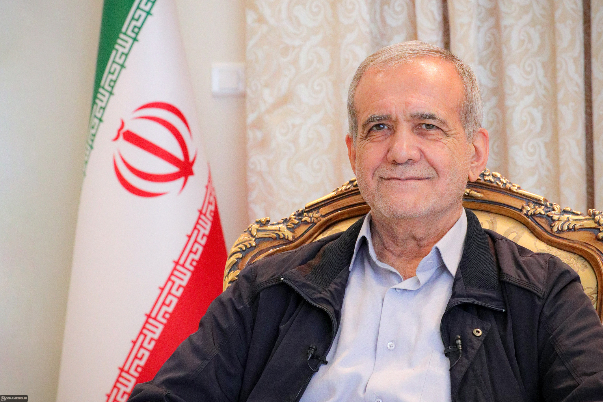 Iran's Diplomatic Stand: Pezeshkian Rejects US Talks Under Threats